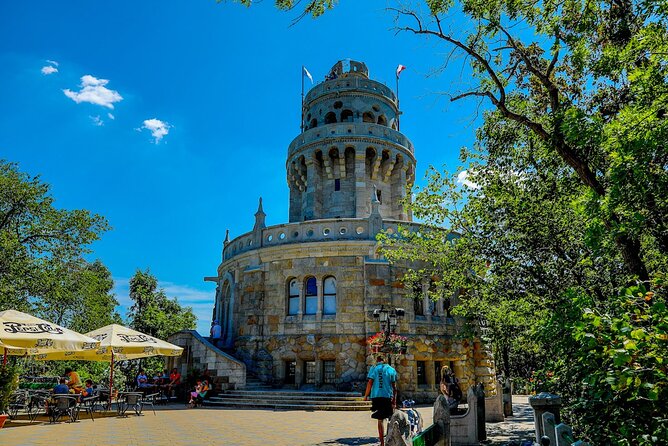 Hiking + Chairlift ride + viewpoints in Budapest - Stop 1: The chairlift from the lower station to the top