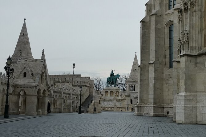 Historical and Cultural Guided Tour of Budapest - Parliament Building and the 56 revolution context