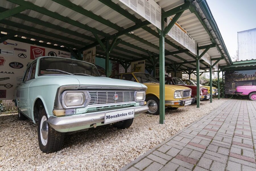 Hungary: Szentendre Retro Design Center Entry Ticket - Vehicles you can sit in, including the pink Wartburg and the Ikarus bus