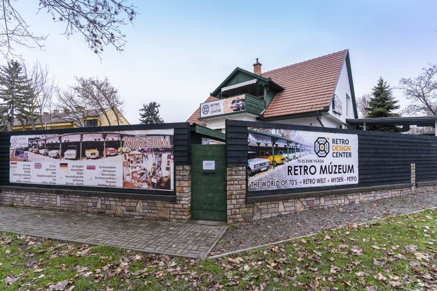 Hungary: Szentendre Retro Design Center Entry Ticket - Timing matters: 1 hour entry, morning guided tours, and planning a day trip