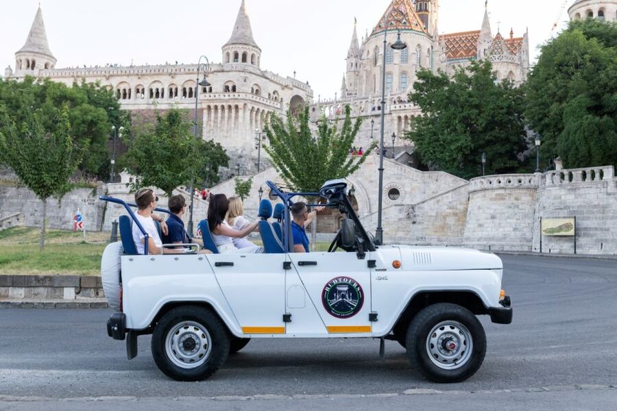 Iconic Budapest tour with Classic Russian Jeep and G-Wagon - Russian Jeep or Mercedes G-Wagon, what the ride is really like