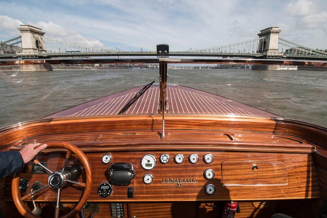 Luxurious, private day cruise with a waterlimousine to Szentendre - Leather Comfort and Indoor-Outdoor Options You’ll Actually Use