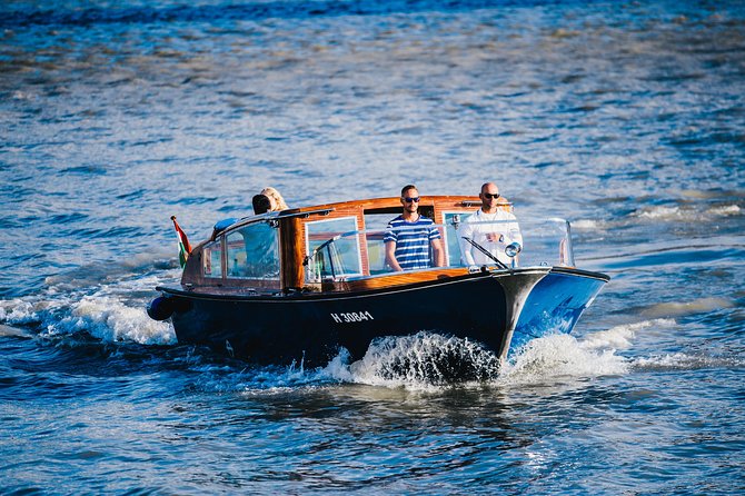 Luxurious, private day cruise with a waterlimousine to Szentendre - Szentendre Stop: Two Hours in a Painter City on Cobblestones