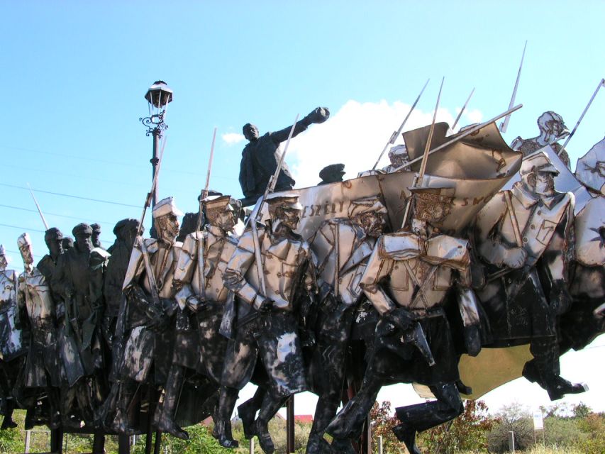 Memento Park: Official Guided Tour with Entry Ticket - Stalin’s Grandstand and the hidden rooms you’ll want explained