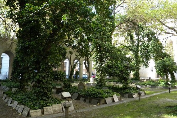 Past and Present of Budapest Jewish District Tour - Kazinczy Street Synagogue: Orthodox life, kosher, and ritual baths