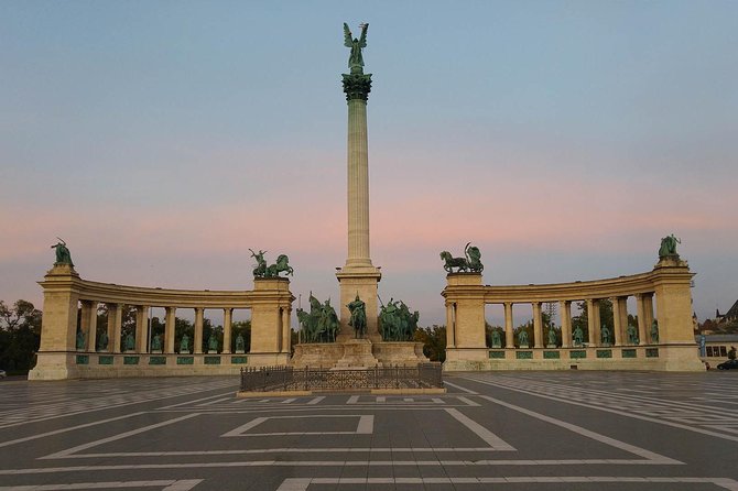 PRIVATE (7 hours) Budapest and Szentendre city tour with lunch and winetasting - A Private Day That Blends Budapest Icons With a Wine-First Lunch
