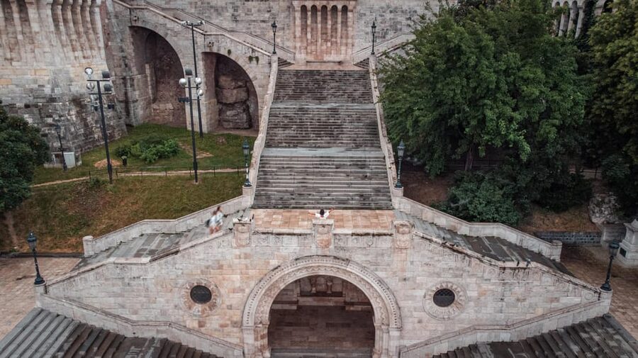 Private photography photo session at Fisherman Bastion - What you’ll wear and do matters more than you think