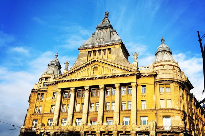 Private Tour Around Budapest - Buda Castle District via Chain Bridge: the scenic centerpiece