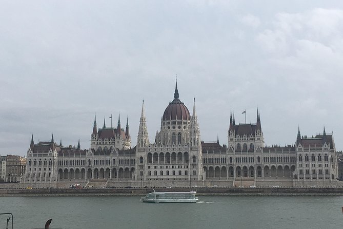 Private Tour Around Budapest - Door-to-door logistics that save energy