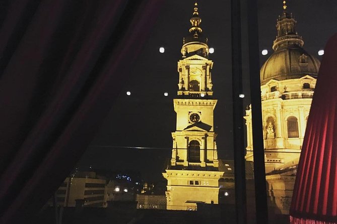 Private Tour Around Budapest - Hungarian Parliament and Liberty Square: seeing power from the outside
