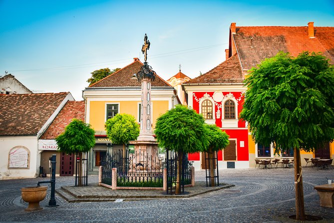 Szentendre the Artists Village Half-Day Tour from Budapest - Getting started at EUrama, then settling in on the bus