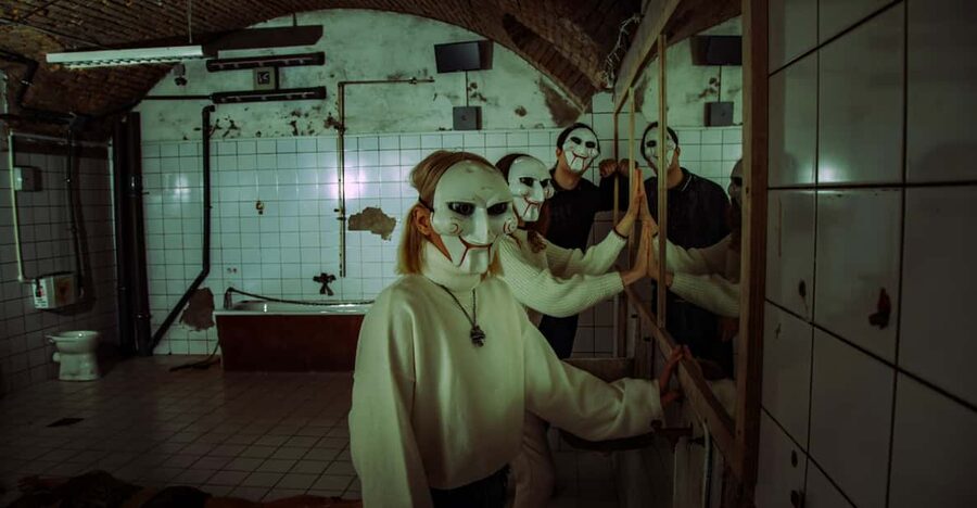 The Real Saw | Escape Room by PÁNiQ SZOBA - Where to meet, and how to get in without wasting time