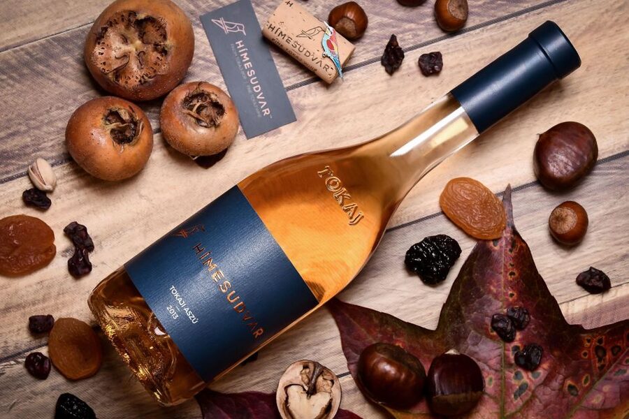 Tokaj: Classic Wine Tasting - The Six-Wine Tasting Flight, Including Tokaji Aszú
