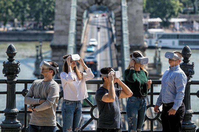 Virtual Reality Walking Tour - What the VR scenes and audio narration actually do
