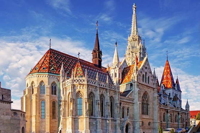 Walk in Buda with Hospital in the Rock Underground Cave Visit - Small group pacing: why 10 people changes how the tour feels