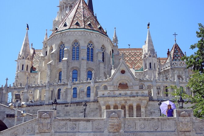 Walking tour in the Buda Castle incl. Fisherman's Bastion - Luck and legends: the Hadik equestrian statue and Arpad Toth Promenade